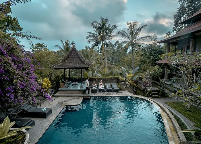 Hotel Nick's Hidden 3*